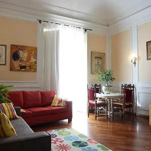  Apartment Elegante Centro Storico Italy